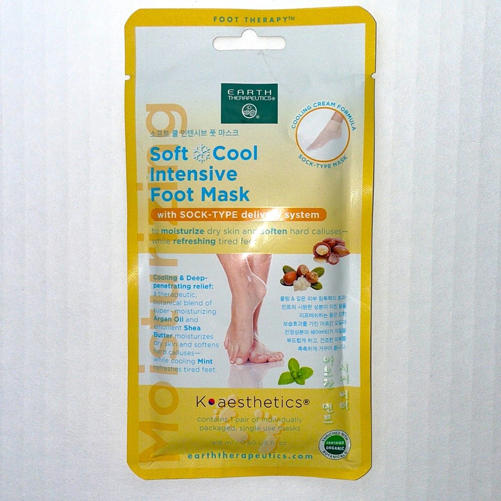 Earth Therapeutics Soft & Cool Intensive Foot Mask - 1 Pair